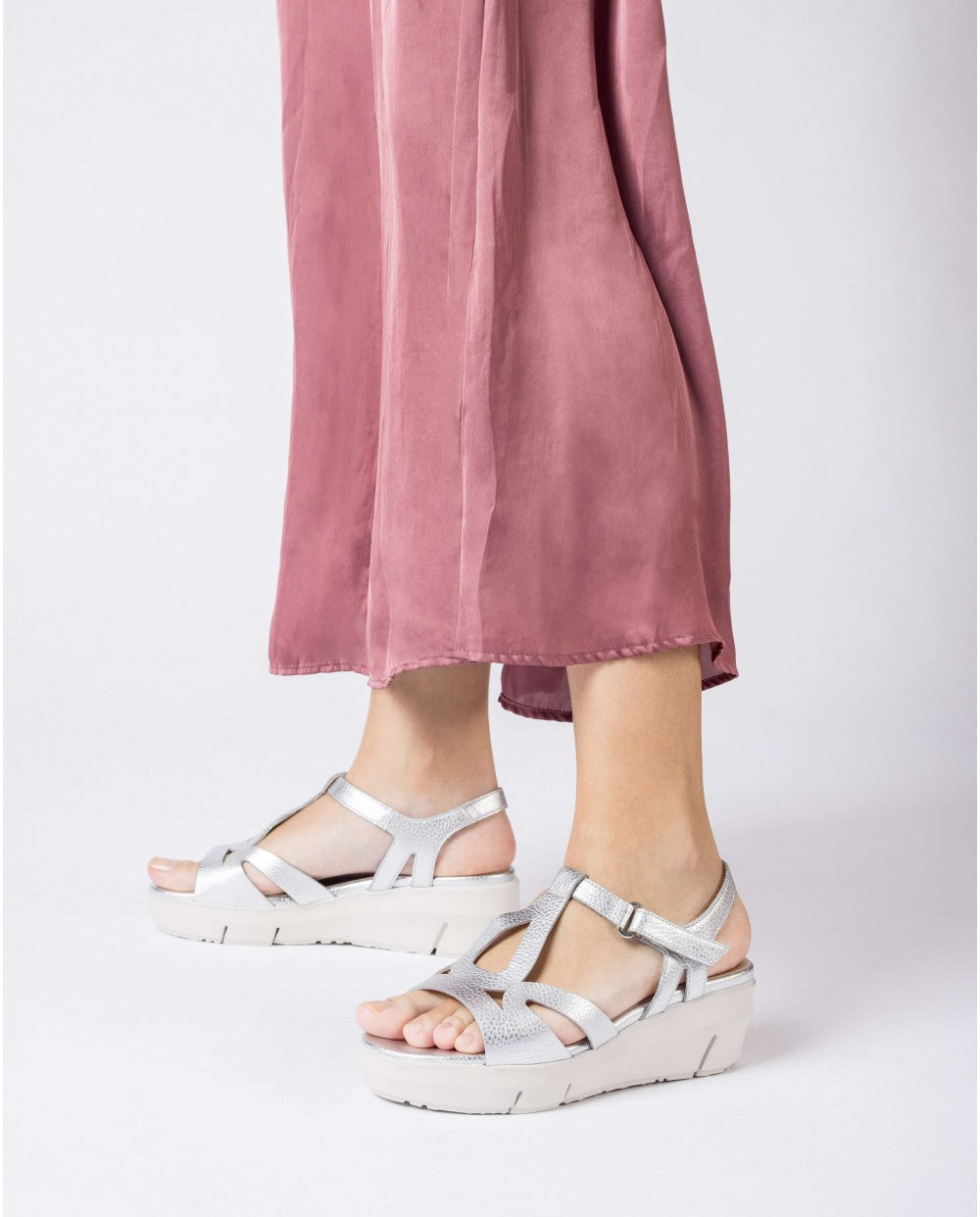 FINAL SALE Wonders D-8281 Blanca Sandal – Cute & Comfy