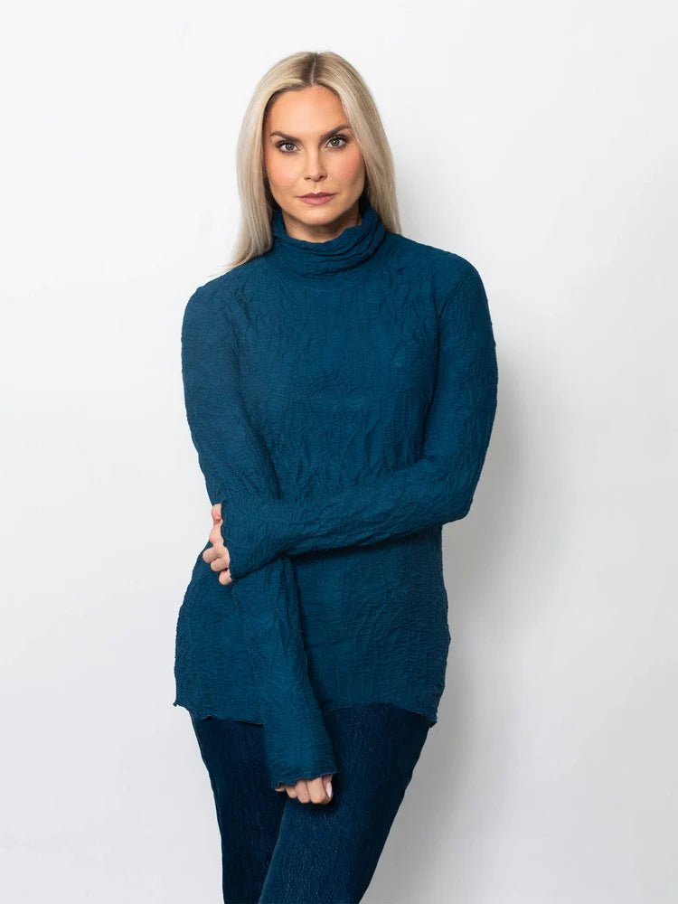 Sno Skins 22451 Dreamcatcher Turtle Neck