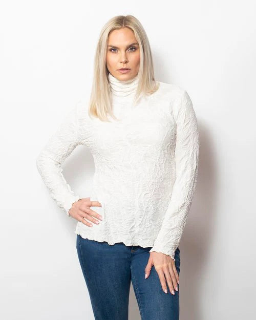 Sno Skins 22451 Dreamcatcher Turtle Neck