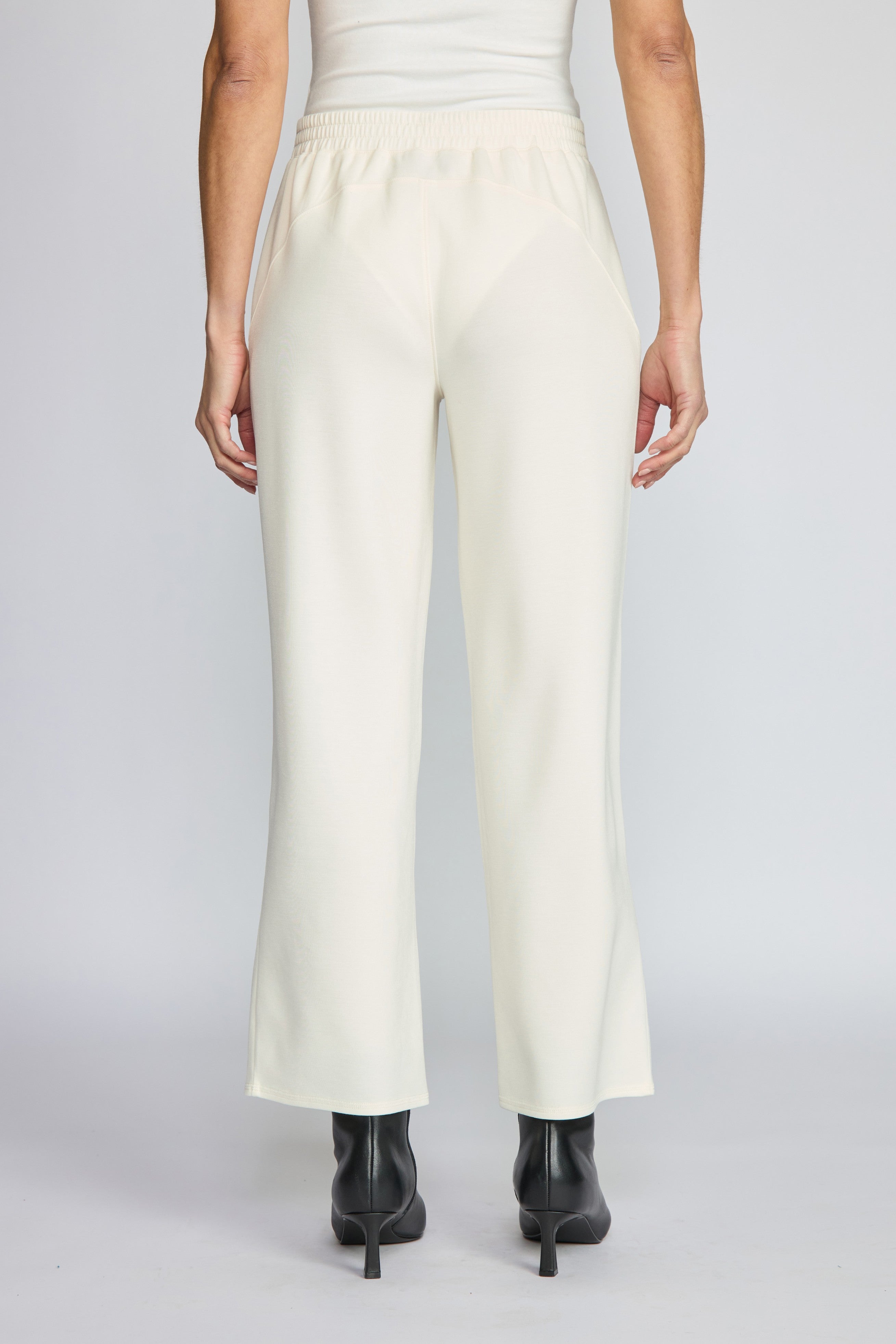 Olivia by Habitat 330264 Featherlux Knit Solid Trek Pant – Cute