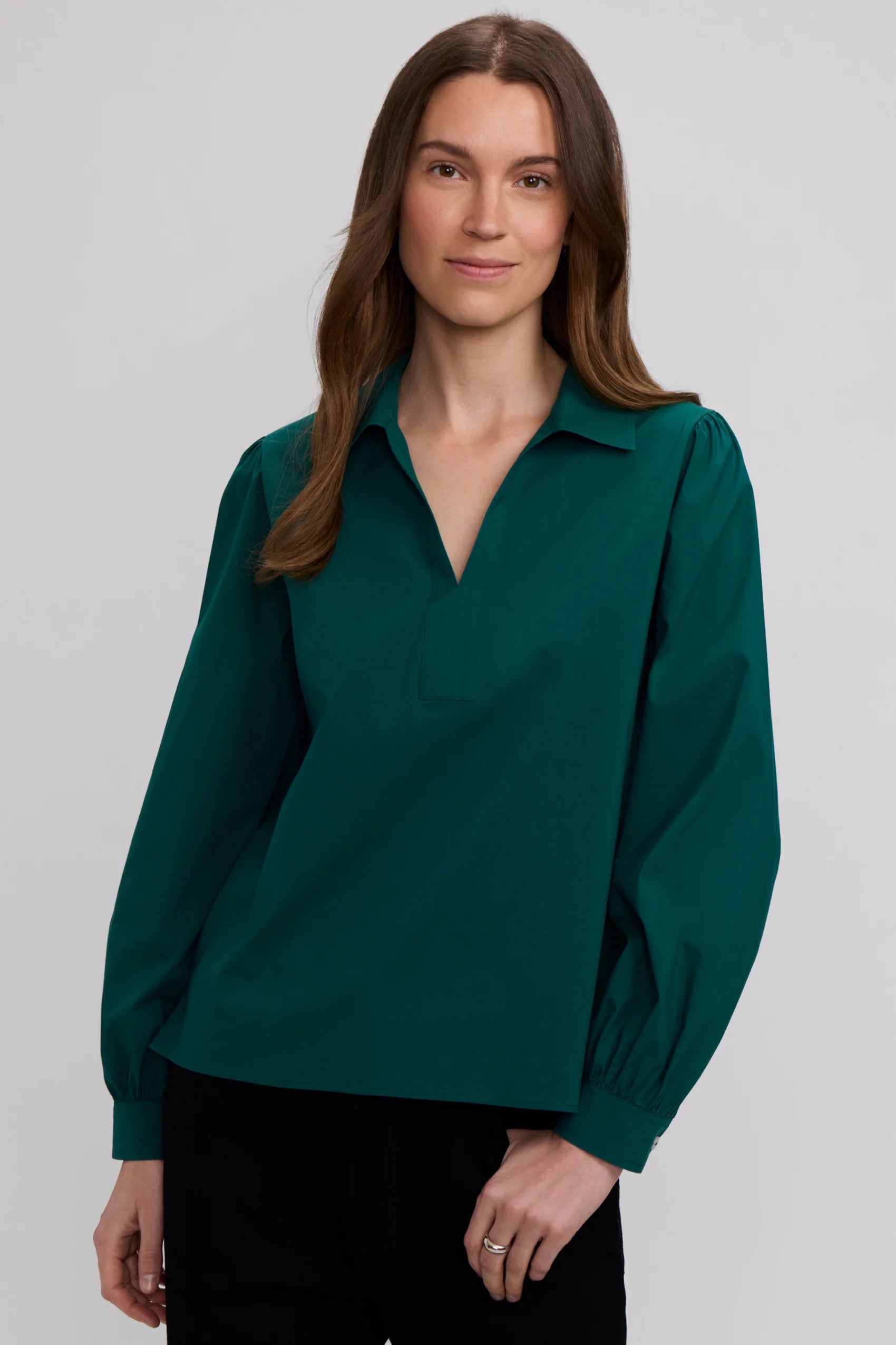 Foxcroft 205777 Alix Stretch Cotton Long Sleeve Popover Shirt