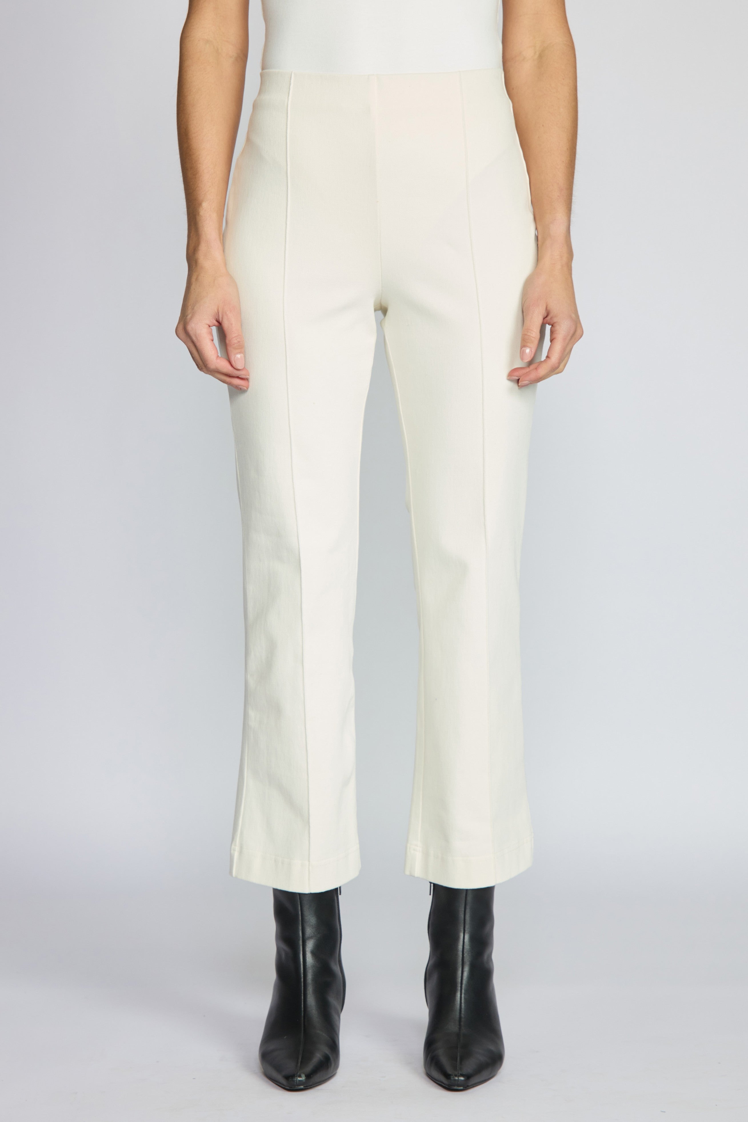 Olivia by Habitat 450280 Knit Denim Kick Flare