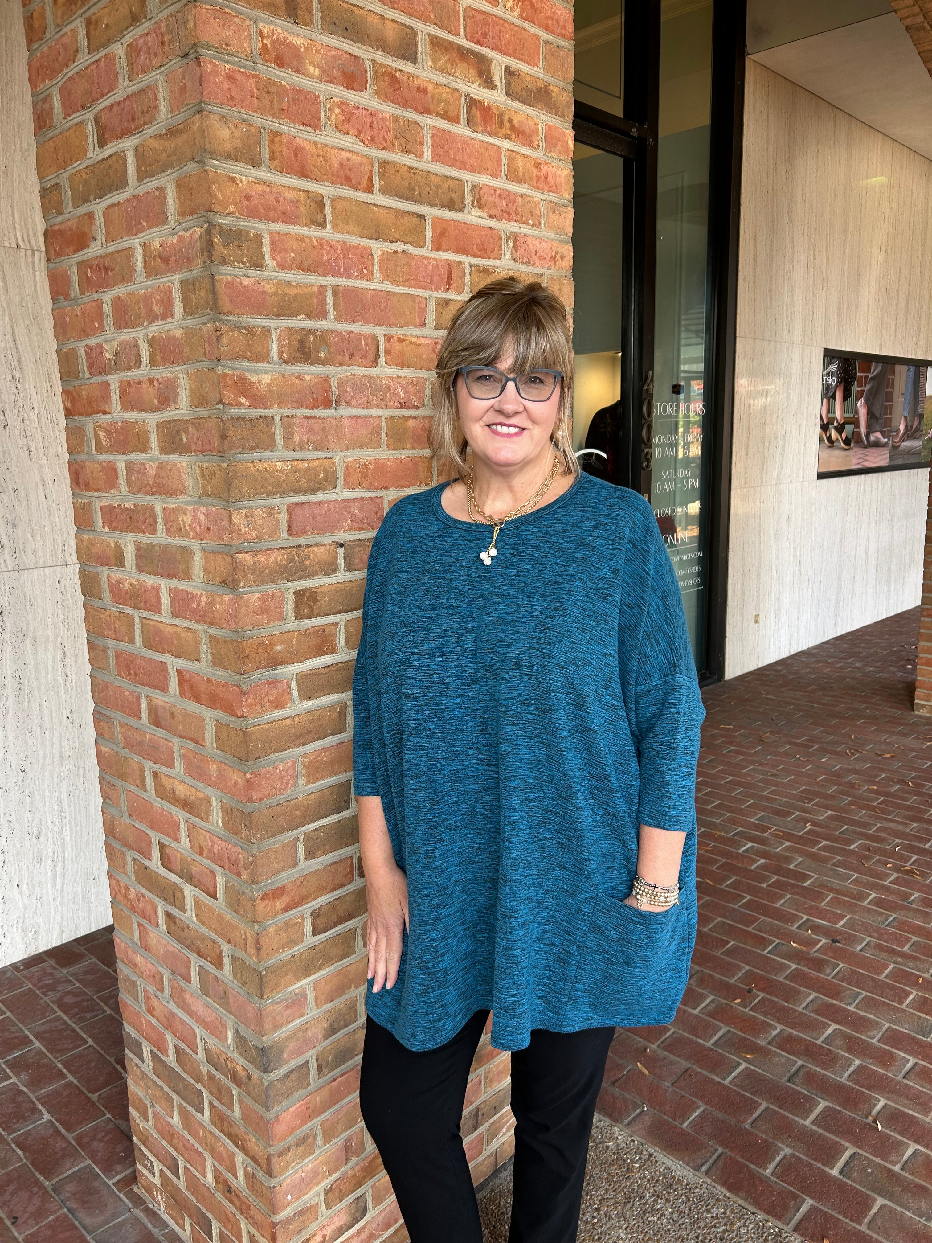 Cute & Comfy 6546024 One Size Crimped Fabric Pullover