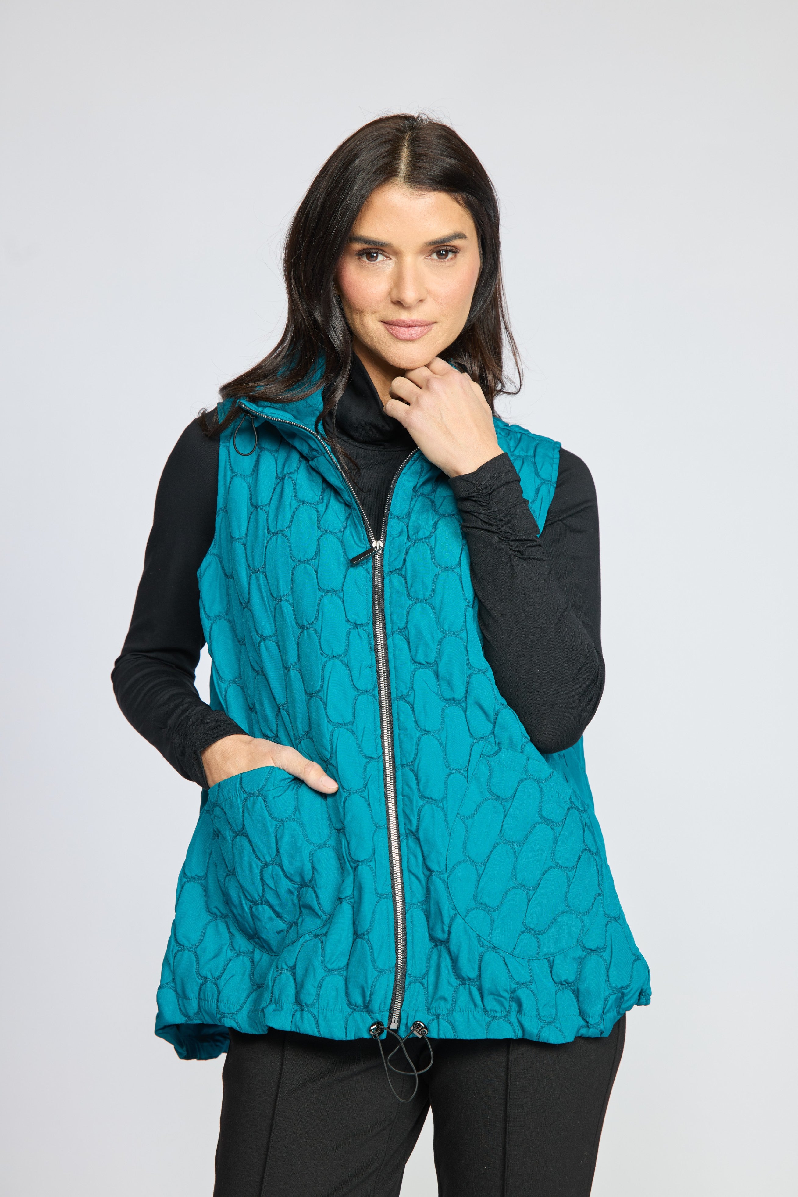 Olivia by Habitat 990637 Nexus Quilt Capsule Vest