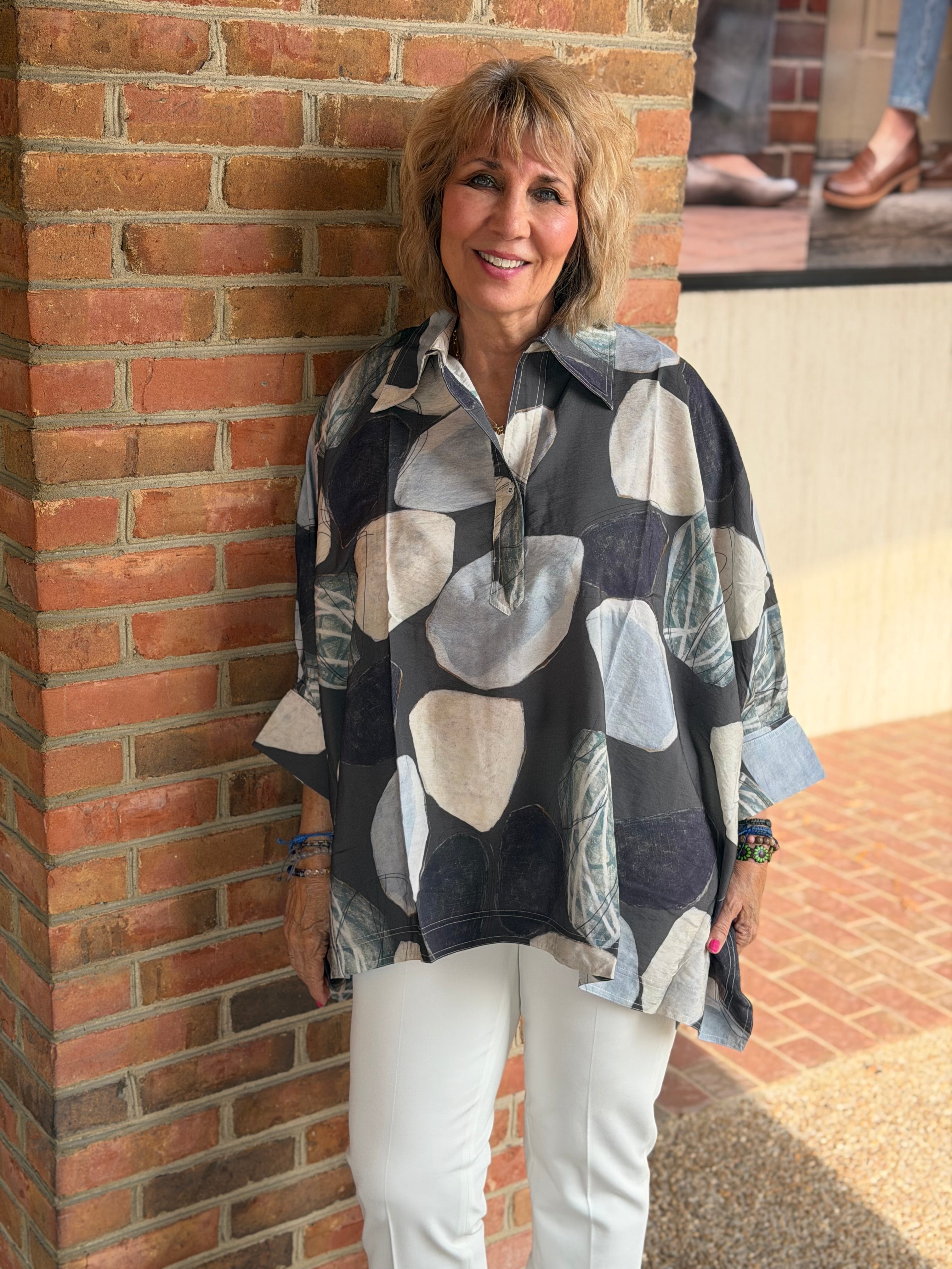 Lior S128 One Size Collar Top