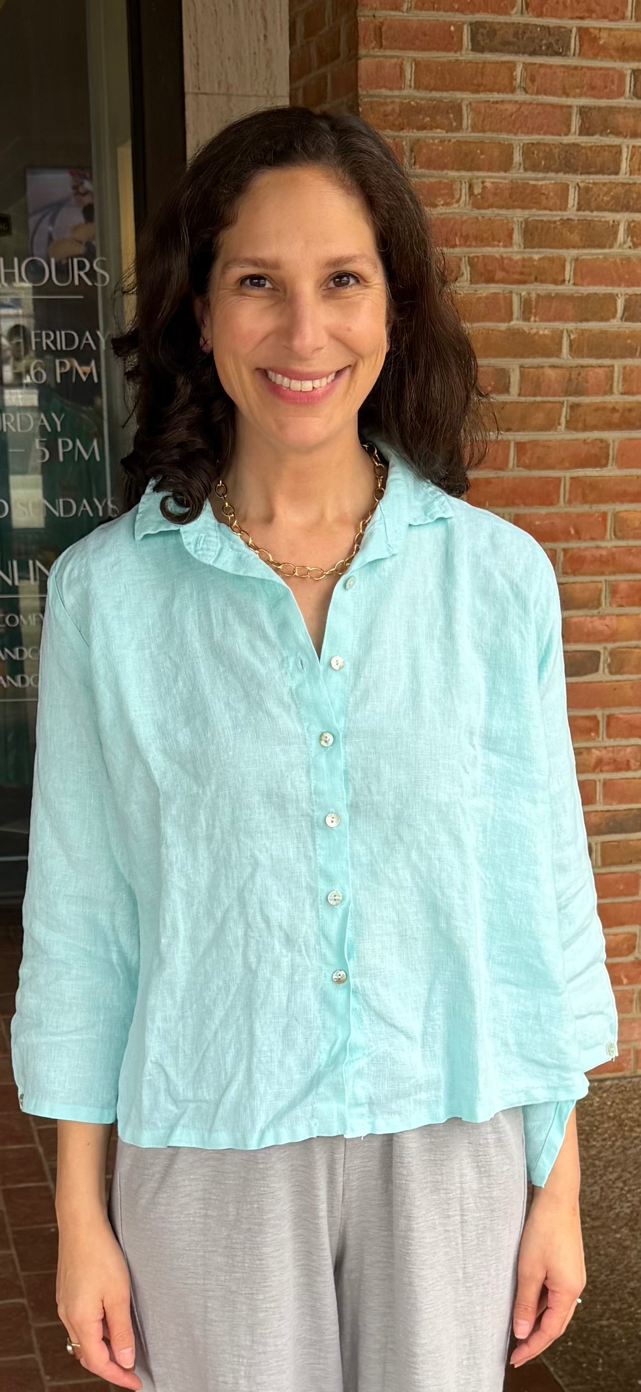 Cute & Comfy 4406644 Hi-Low Button Crop Shirt