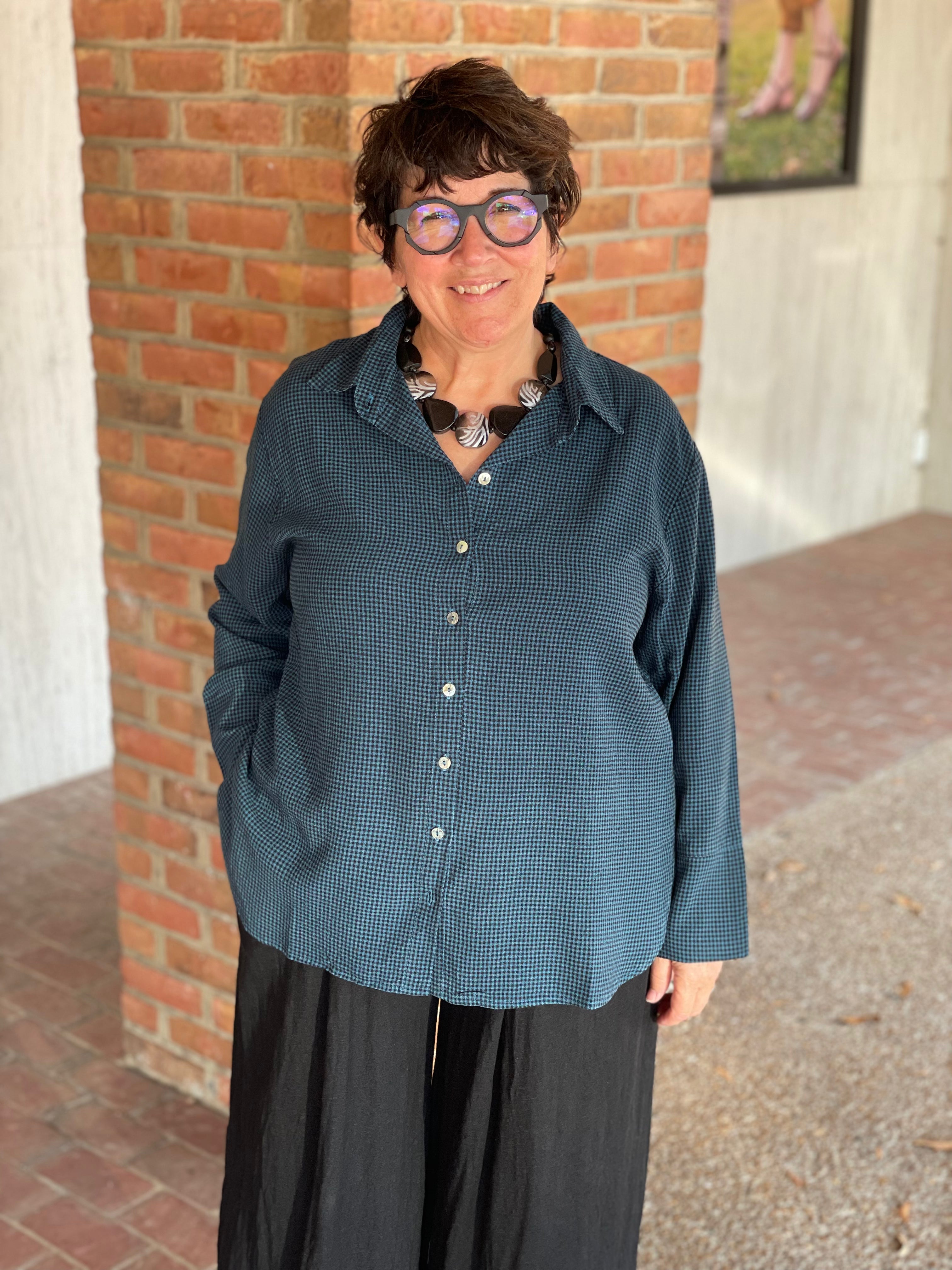 Cute & Comfy 8556986 Mini Check Crop Easy Shirt