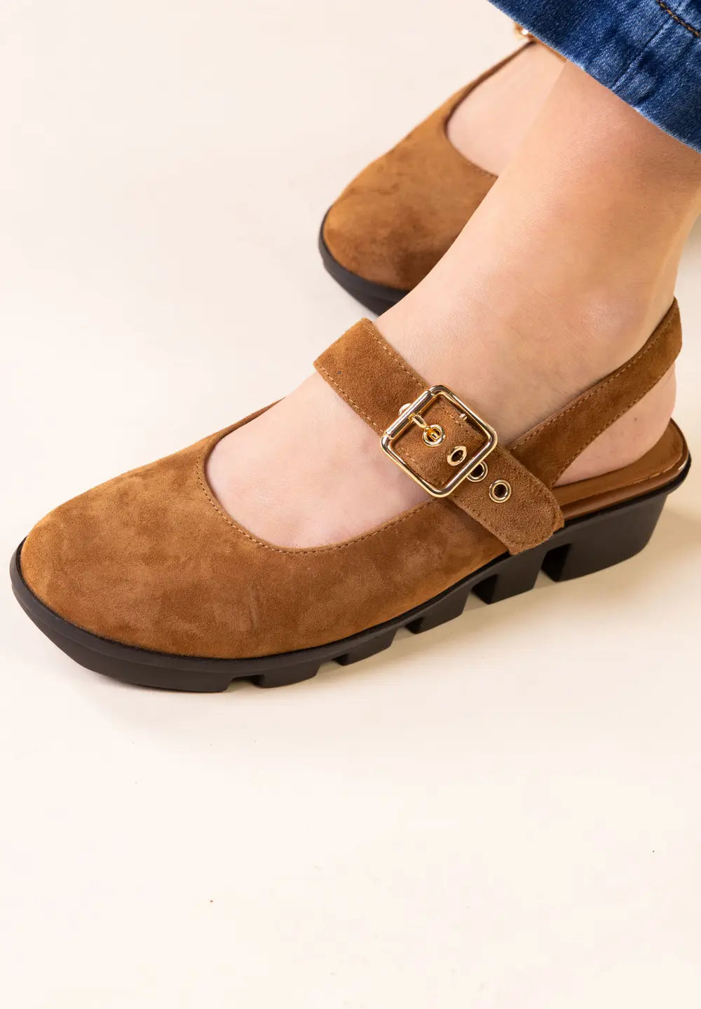 L'Amour Des Pieds Hyrella