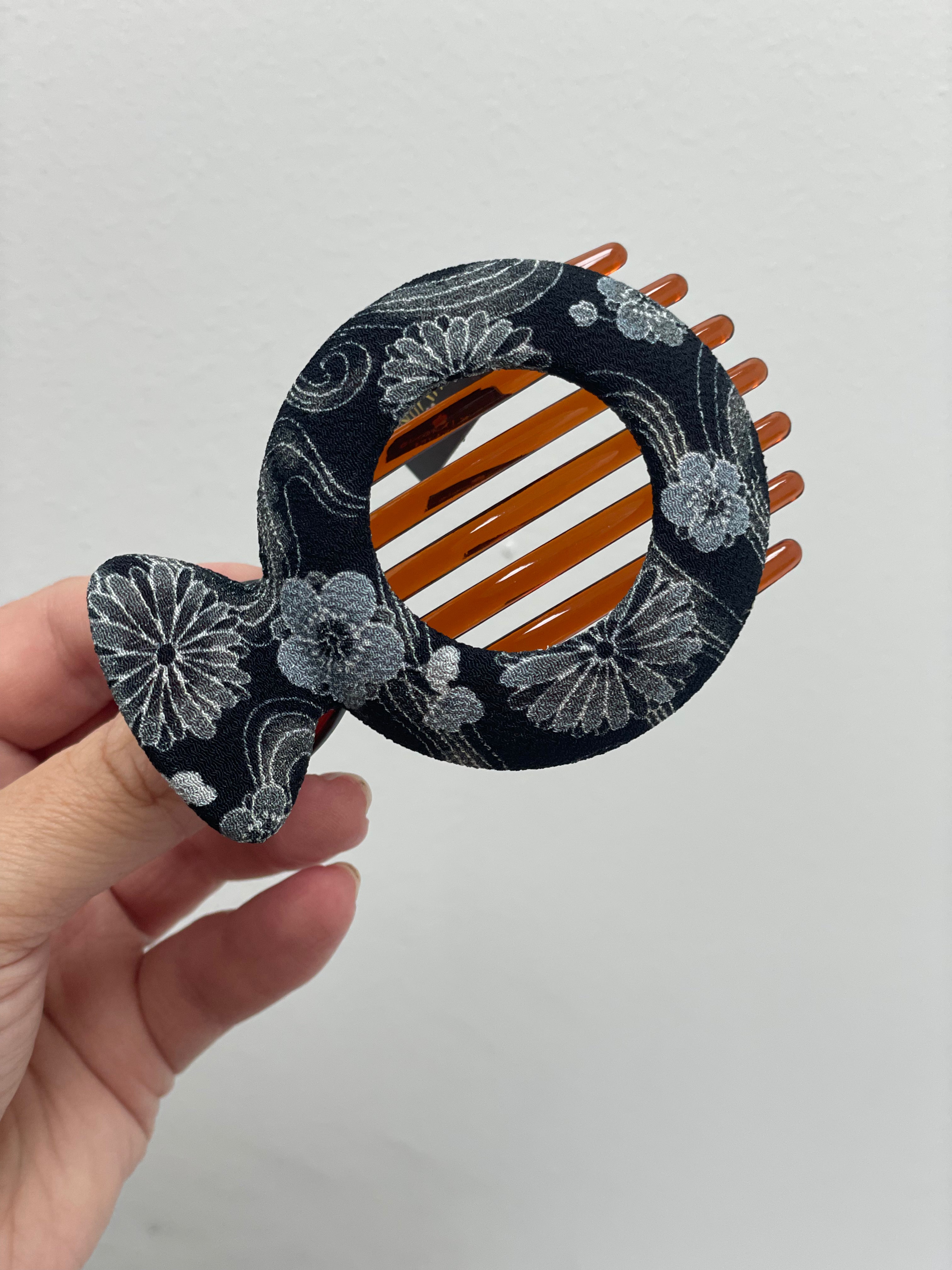 Kimono Clips 310A XStatic Circle Kimono Hair Clip