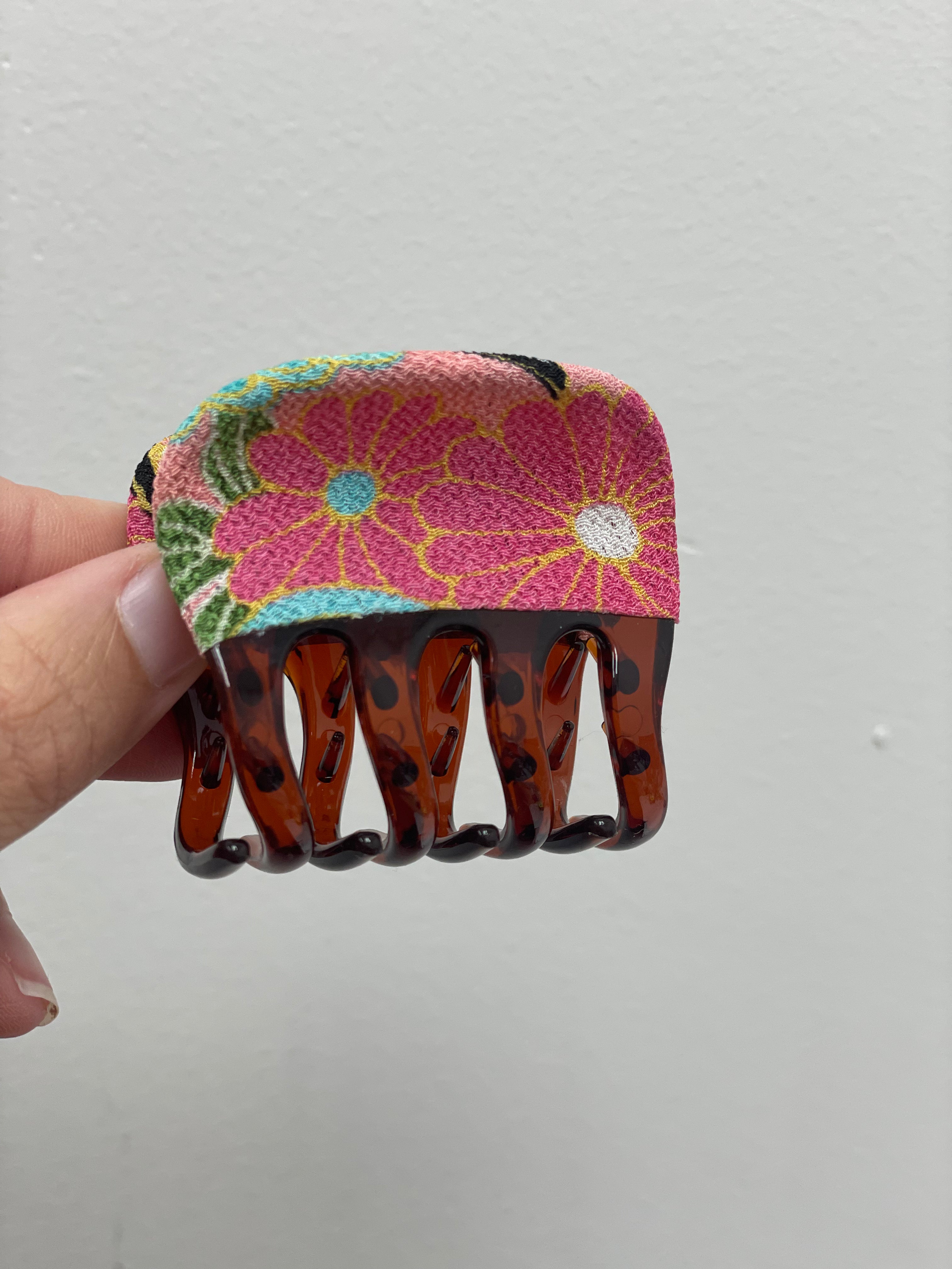 Kimono Clips 381A Bunni Kimono Hair Clip