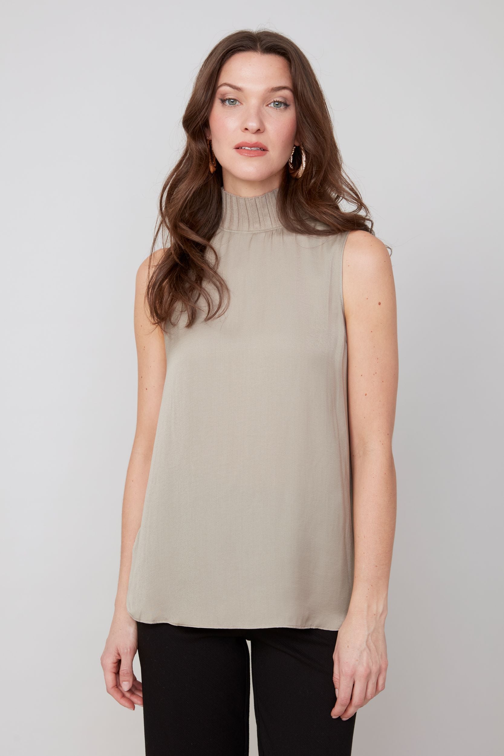 Renuar R5118 Mock Neck Sleeveless Top
