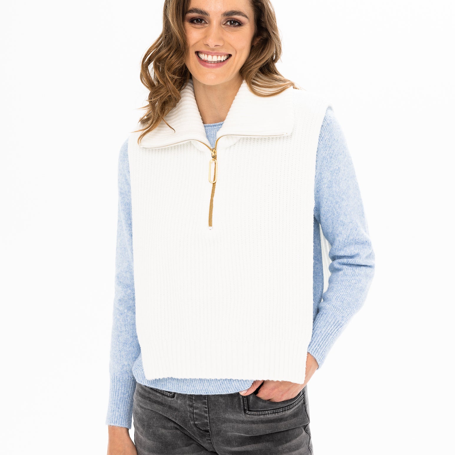 FINAL SALE Renuar R6870 On-Demand Sweater Vest