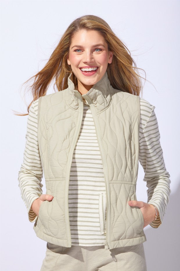 Escape by Habitat 51088 Wave Quilt Summit Vest