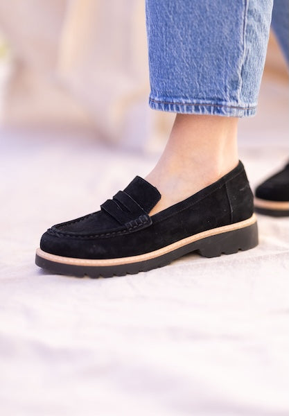 L'Amour Des Pieds Yolandi Loafer